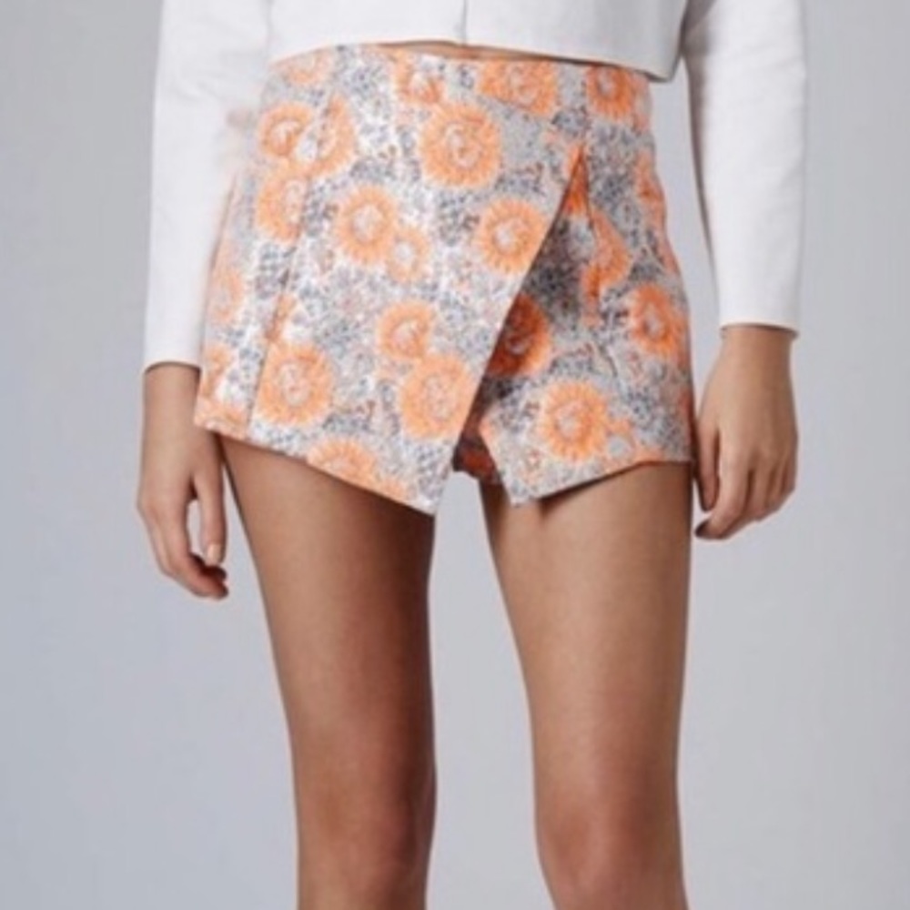 TOPSHOP Sunflower Skort Size 2